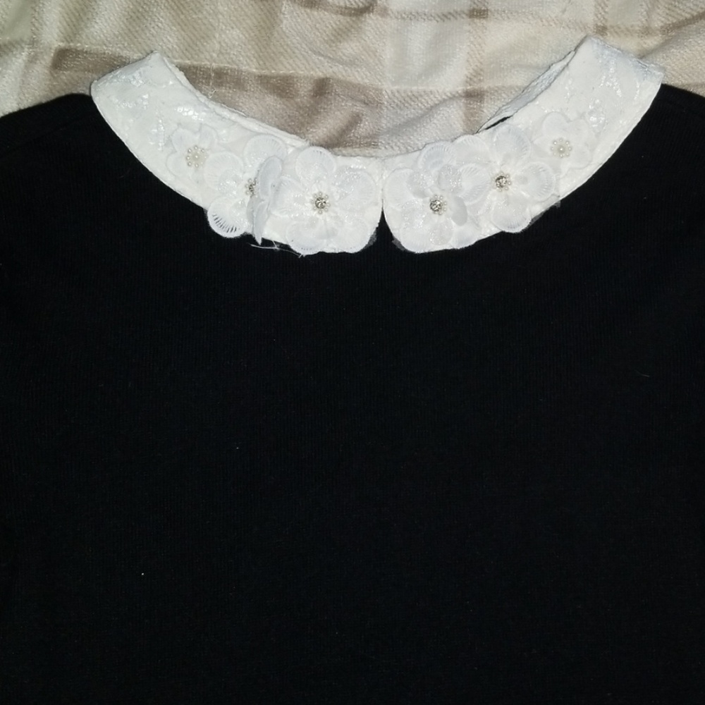 ELLE Flower lace sweater NWT